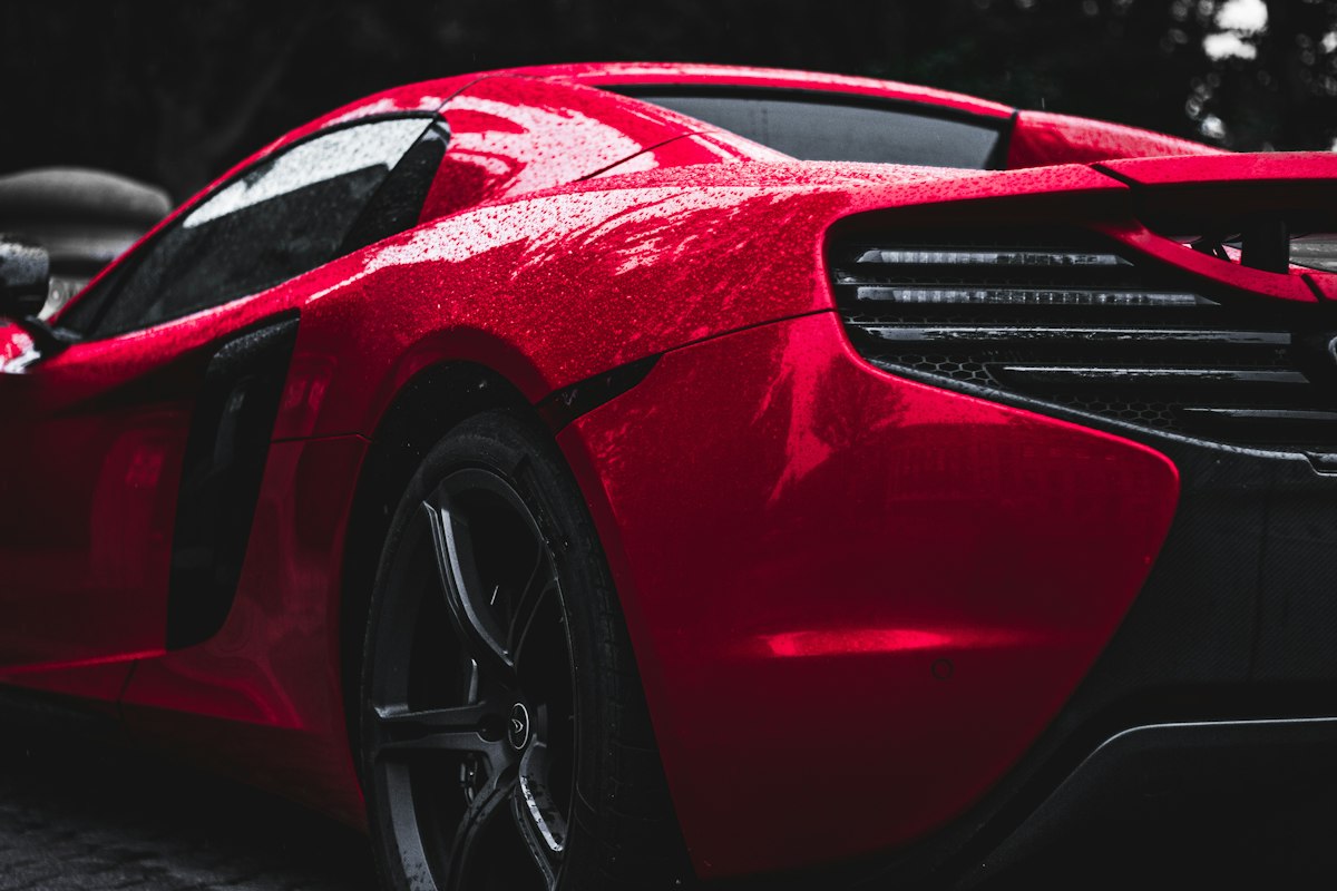 Comparison of Mobile vs. In-Shop Car Detailing: Which is Right for You?