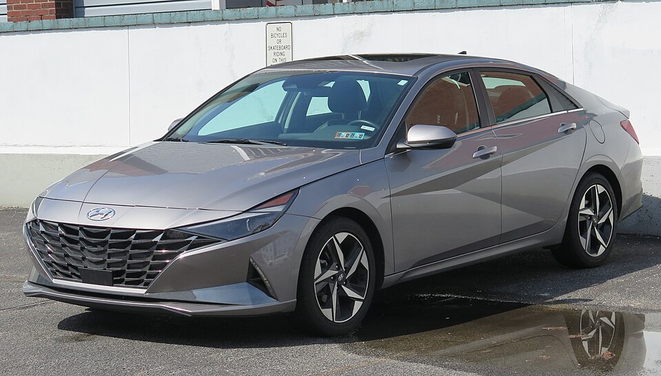Hyundai Elantra (GLS / 1.6) Ceramic Coating Multan